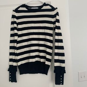 Lightweight Sweater with Sleeve Detail